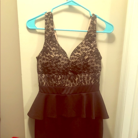 Gorgeous Deep V Neck Little Black Dress 💕 - Picture 2 of 5